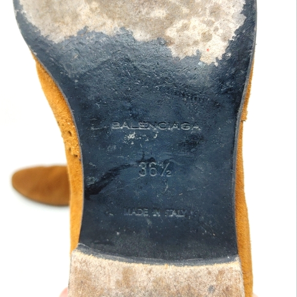 Balenciaga Tan Suede Pull On Ankle Bootie Size 36 1/2 - Picture 4 of 8
